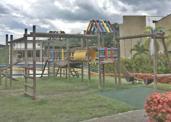 Hermosa Casa Con Piscinas - Ciudadela Premium - San Jeronimo Antioquia