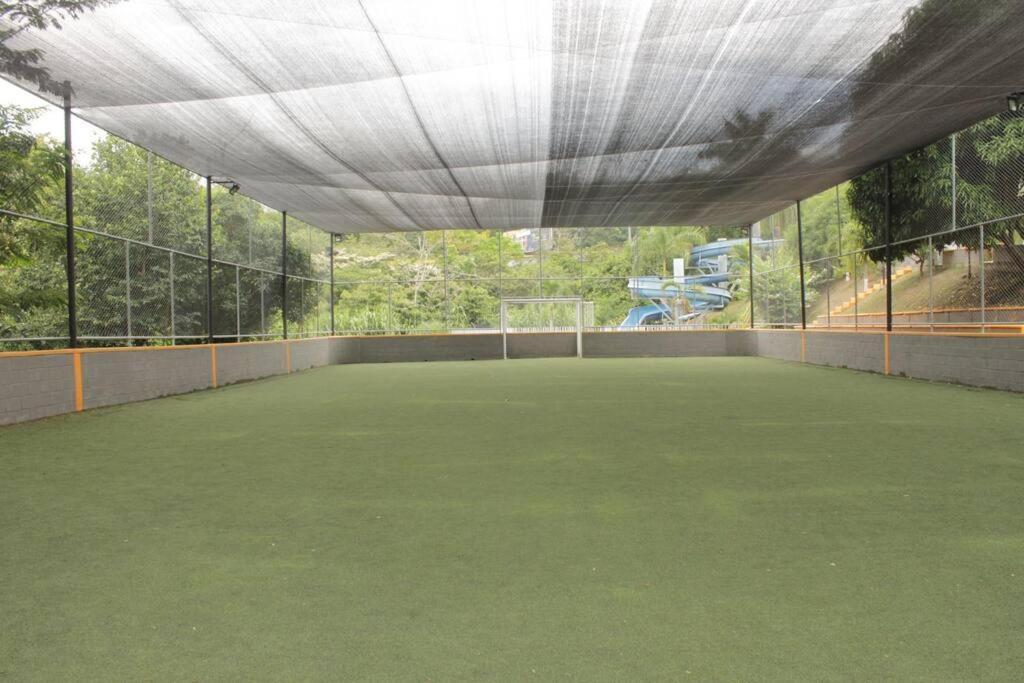 Hermosa Casa Con Piscinas - Ciudadela Premium - Antioquia